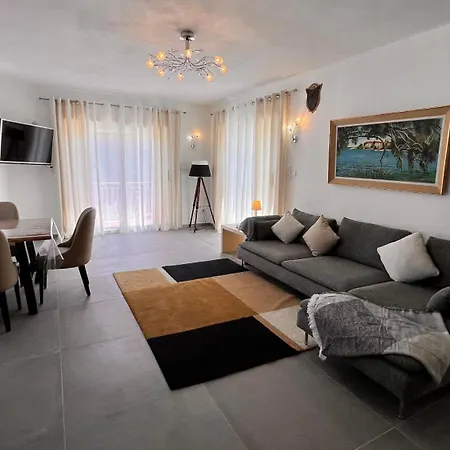 Apartment Inaya *